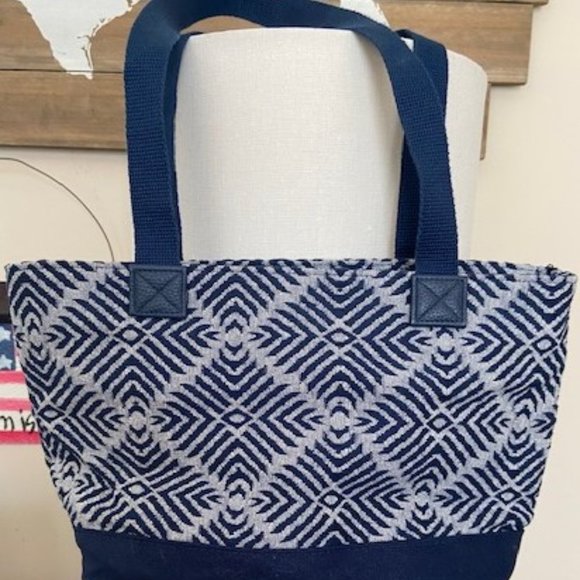 Classic Day Bag - Picture 1 of 1